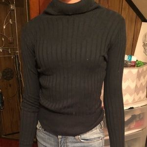 green turtle neck